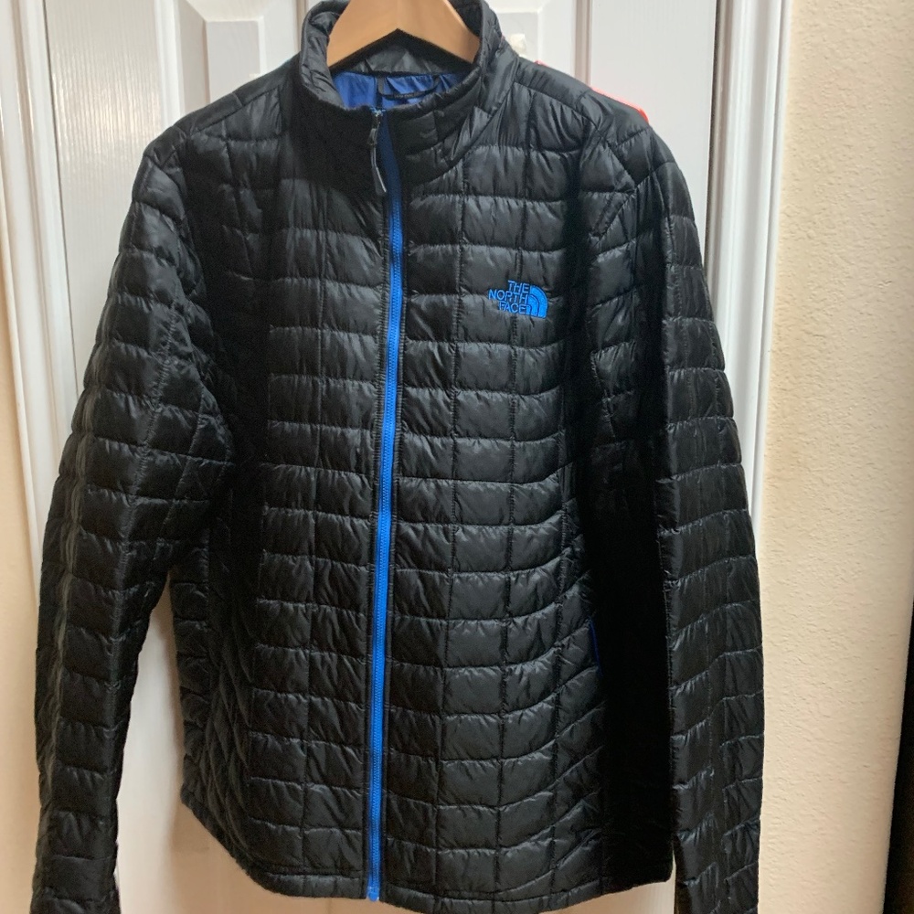 THE NORTH FACE PUFFER ZIPPED DARK BLUE LIGHT JACKET  MEN'S LARGE